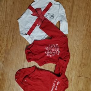 Bundle of 3 Christmas onesies 0-3 month